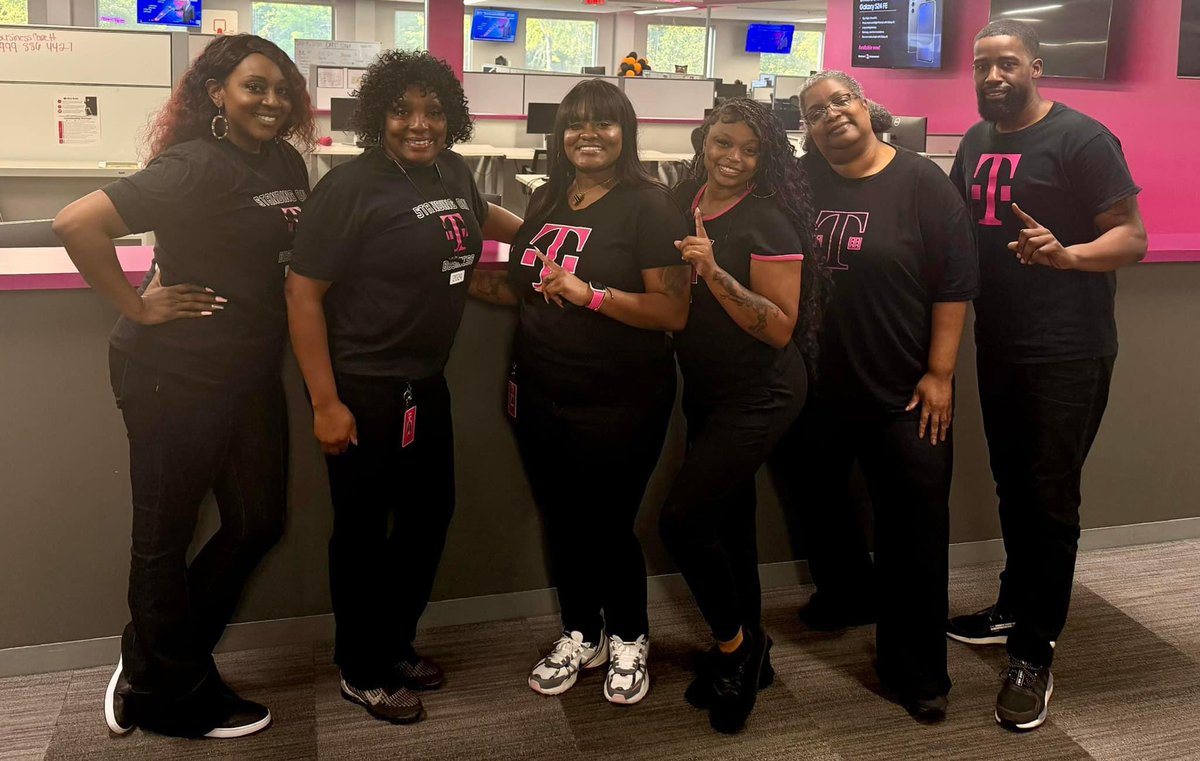 Ken (@_kendra_l) on Twitter photo S/O to my team for delivering the BEST experience for Q3 CSR. Thank you 📢<a href="/JonFreier/">Jon Freier</a> we appreciate the gifts #MagentaMagic <a href="/OdieRetail/">Odie A</a> <a href="/MeaganKEdwards/">Meagan Edwards</a> <a href="/m_wan4life/">Wanny Manasse</a> S/O to my team for delivering the BEST experience for Q3 CSR. Thank you 📢<a href="/JonFreier/">Jon Freier</a> we appreciate the gifts #MagentaMagic <a href="/OdieRetail/">Odie A</a> <a href="/MeaganKEdwards/">Meagan Edwards</a> <a href="/m_wan4life/">Wanny Manasse</a>