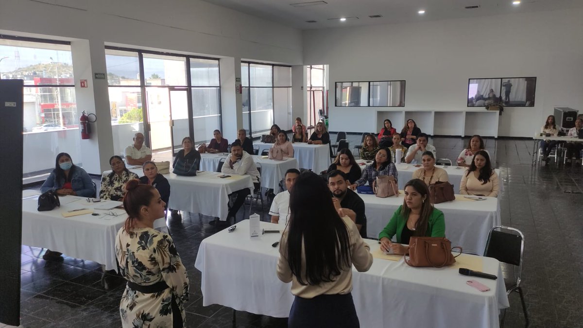 SGGDurango's tweet photo. Organizamos el 1er taller Regional para prevenir y erradicar el trabajo infantil en Durango. 👶🚫 La región Laguna fue sede del encuentro, sumando esfuerzos con SIPINNA en varios municipios para llevar estas #AccionesConValor a todo el estado. 💪✨
#SGGDurango #SoySIPINNA https://t.co/gEsNBXxzqC