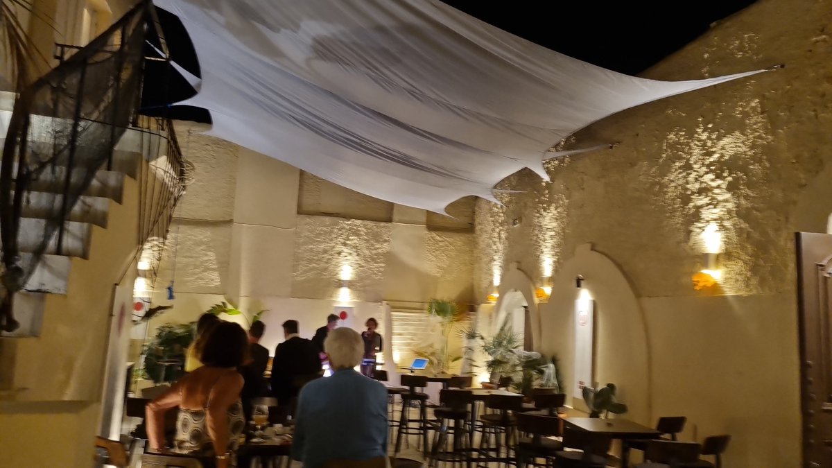 Last night in Rhodes, great beer and great people. Ended up making an insta account to stay in touch, feel free to follow and say hi.

instagram.com/goutryan/profi…