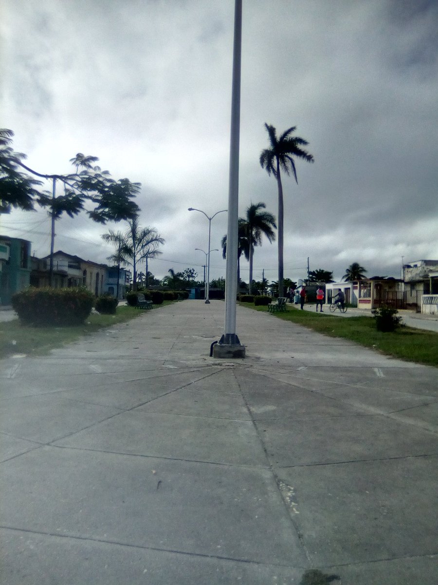 La ciudad de Caibarien con tranquilidad total, el pueblo unido jamás será vencido. #CubaPorLaPaz