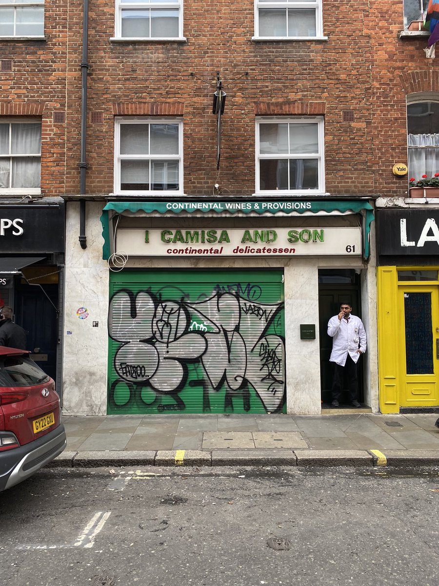 storefronts tweet media