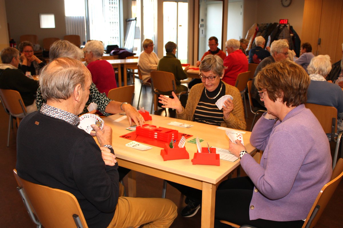 Za-middag 23-11 a.s. is er voor #bridgeliefhebbers een #bridgedrive in Denksportcentrum Dronten. De  opbrengst gaat naar het Dronter Hospice. Deze  jaarlijkse traditie wordt georganiseerd door Odd Fellows en de Algemene Bridge Club Dronten. Doe mee!  👇
oddfellowsdronten.nl/nieuws-5/23-11…