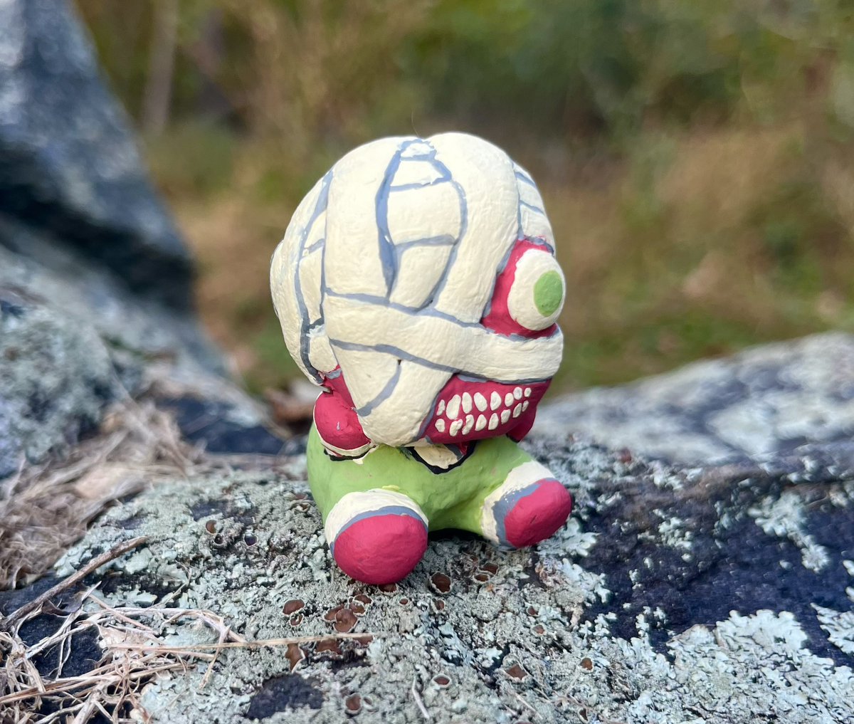 deerhalou's tweet photo. Captain Curly #Mouthwashing https://t.co/fQUEn1G51Z