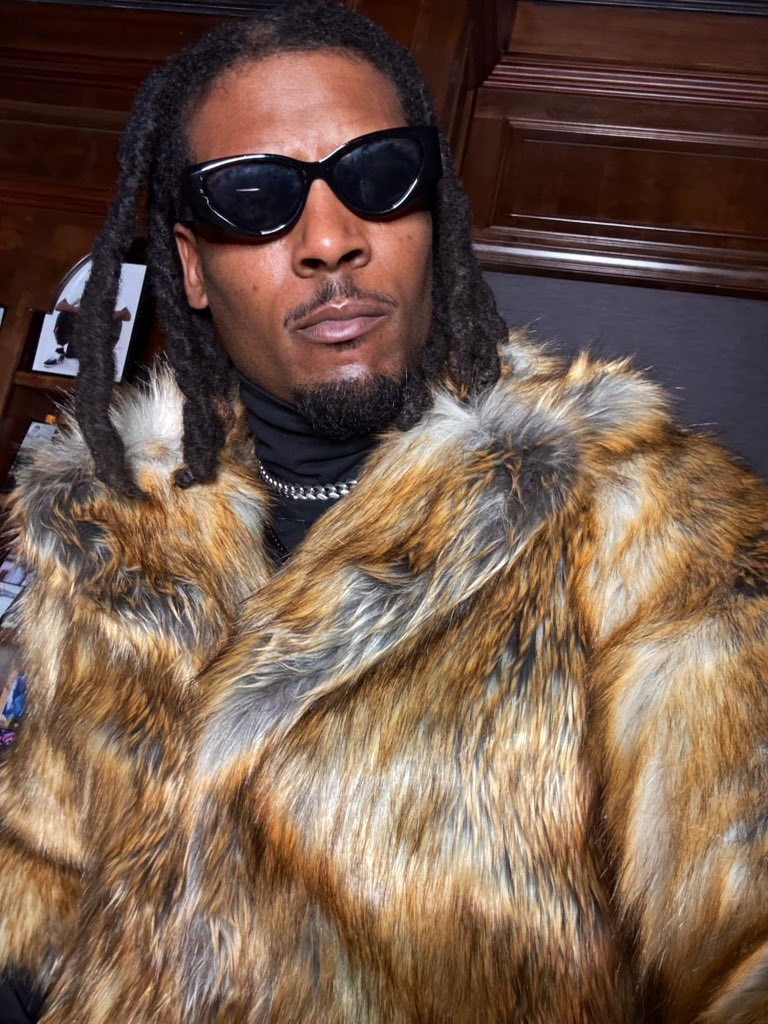 StevieJohnson13's tweet image. 🖖🏾👽⚡️#HandleBizHaveFunRepeat