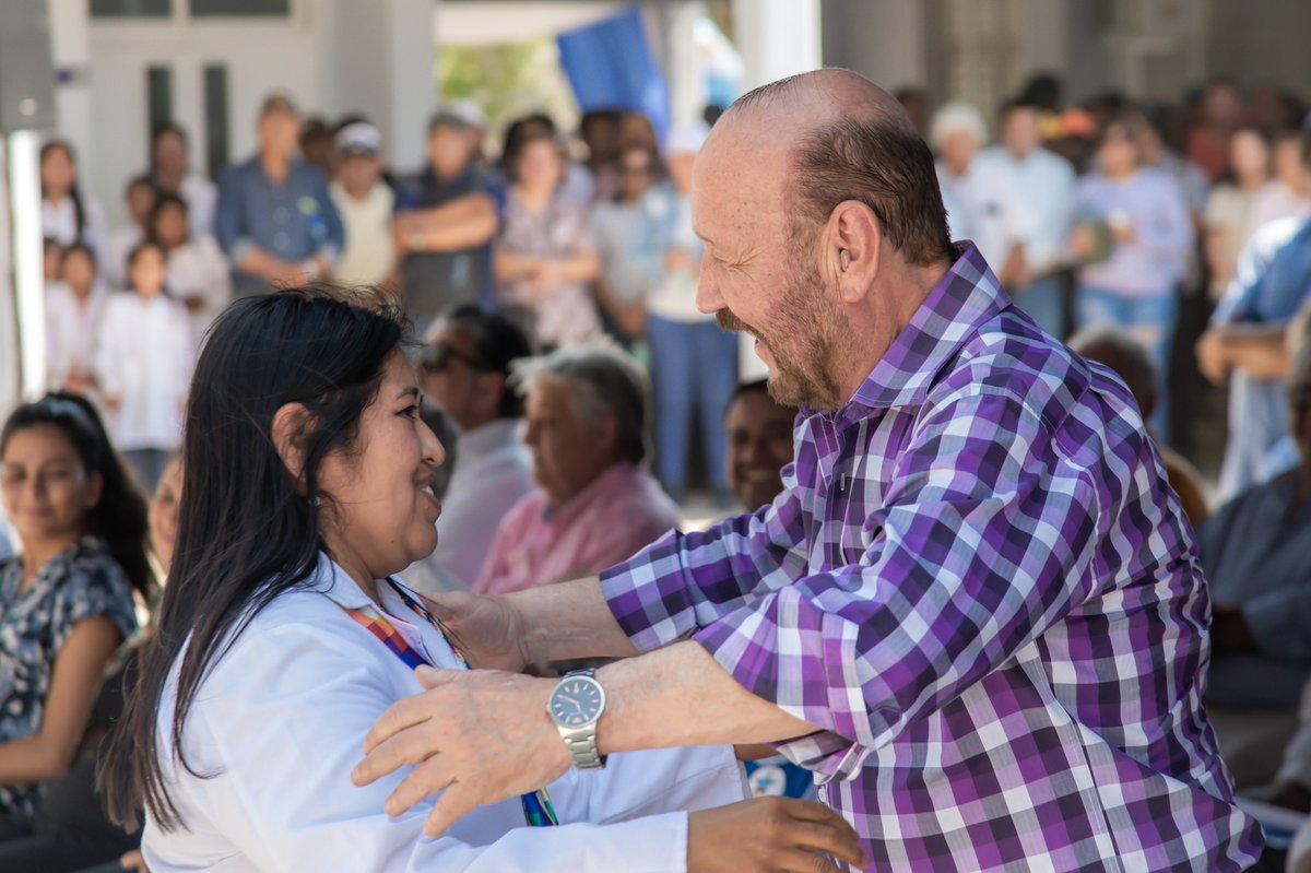 MinEcoFsa's tweet photo. 🗣EN TIEMPOS DE RECESIÓN #FORMOSA TIENE UN #ESTADO PRESENTE

🔹El Gobierno Nacional, en diez meses de gestión, efectuó políticas de ajuste que impactaron fuertemente en las provincias. En este contexto, la Provincia reforzó su compromiso para salvaguardar el bienestar de los formoseños.

👥Por ello, se adoptaron medidas que atienden diferentes ámbitos, mediante el acompañamiento a los #trabajadores, #jubilados, pensionados, el apoyo a sectores como la #educación y las #PyMEs, que son el motor de nuestra sociedad, así como también el fortalecimiento del sistema de salud público local.

>CONOCÉ MÁS 👇
https://t.co/VLCQyHJXu2

#Economia #Recesión #MedidasEconomicas #GobiernoDeFormosa