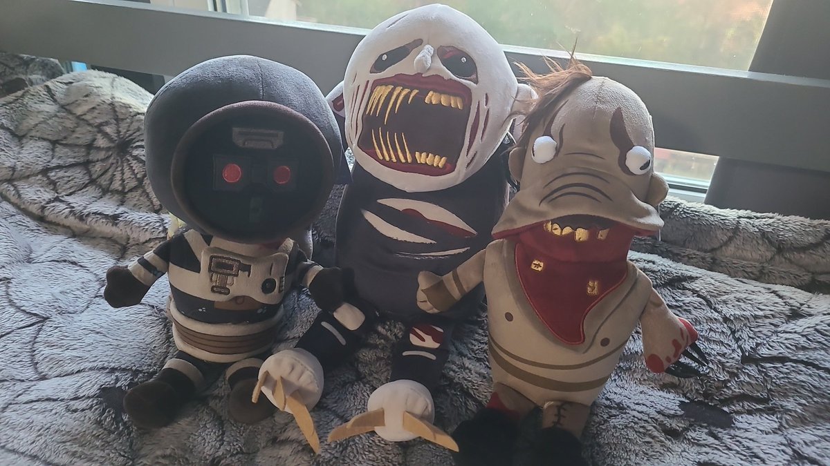 NOW I HAVE THEM ALL >:)