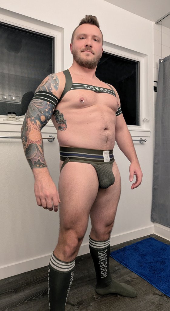 BrockTidus's tweet photo. A little something I wore this weekend 😏 I had even more fun when it came off... https://t.co/vHaSGwL7Km