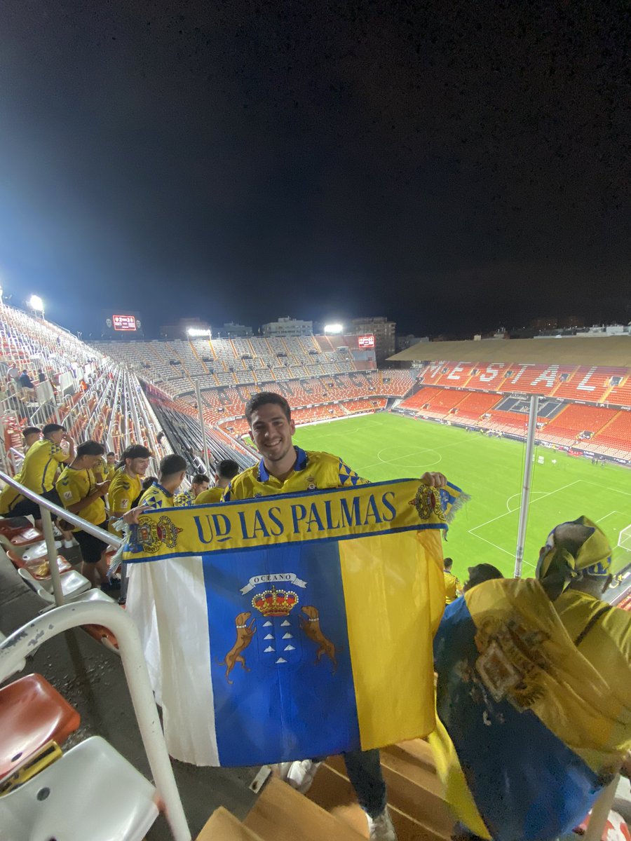 Valía la pena el viaje y volver a verte y más si es con 3 puntos 8 meses después.
Siempre UDLP💛💙 <a href="/ElNuevoInsular/">El Nuevo Insular</a> <a href="/udlaspalmasNET/">udlaspalmas.NET</a> <a href="/UDLP_Oficial/">UD Las Palmas</a>