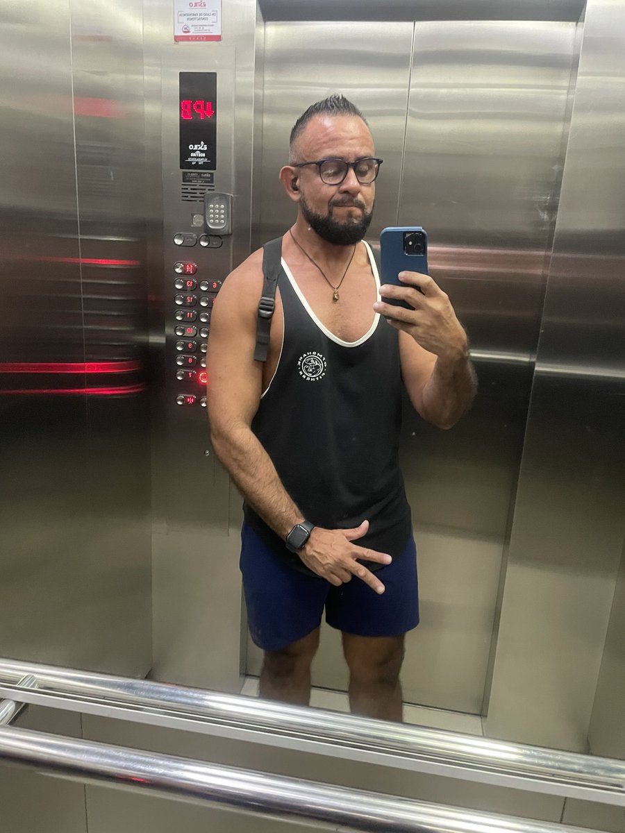 followocts's tweet photo. Listos pal entreno #Mondee https://t.co/VAstINSHTG