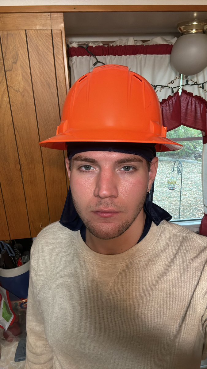 Hung_hooper's tweet image. Dump👷‍♂️