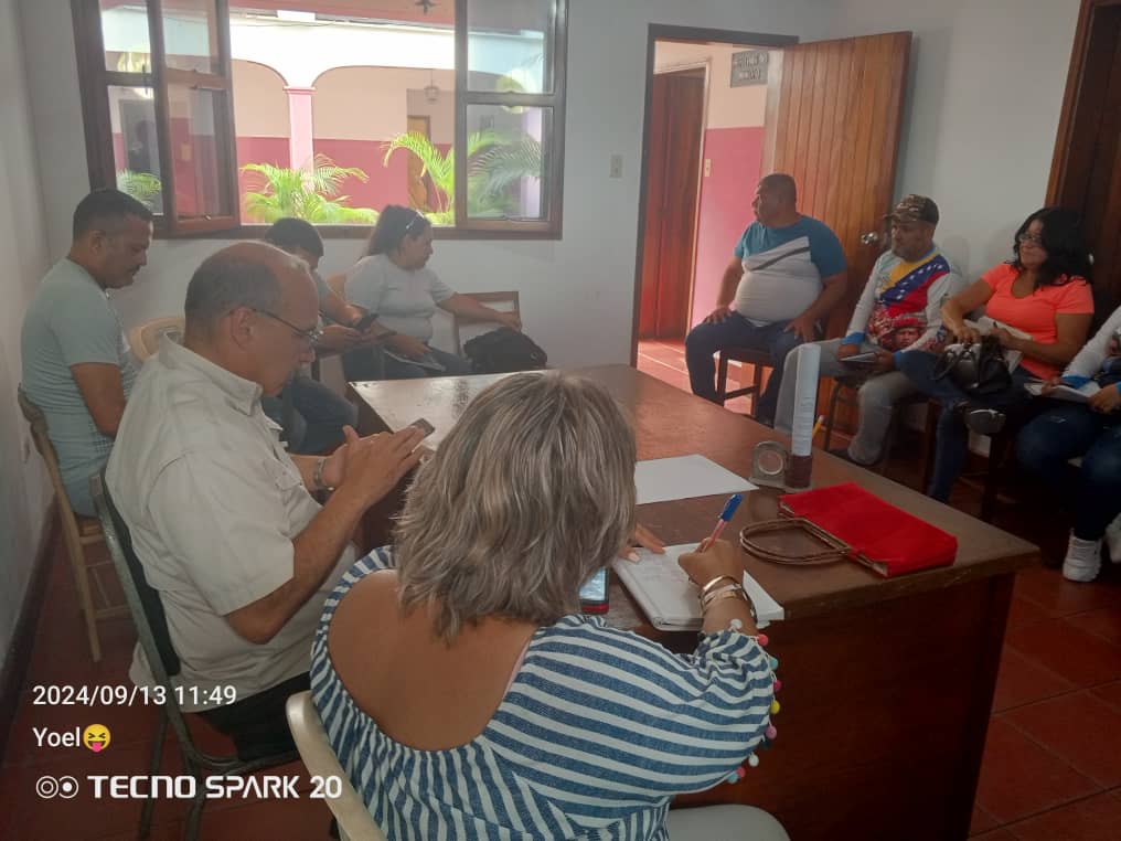 Desde el Municipio Escuque Equipo Político del Psuv nos organismos para el Congreso Nacional del Bloque histórico
@gerardomarquez4fpsuv
<a href="/MagaGutierrezV/">Magaly Gutiérrez Viña</a>
<a href="/fransur26/">Dip.Francisco Garcia.</a>
@villapolr
@elysegundoabreuduran
<a href="/dcabellor/">Diosdado Cabello R</a>
<a href="/NicolasMaduro/">Nicolás Maduro</a>
@partidopsuv
@gerardomarquez4fpsuv
@psuv.trujillo20