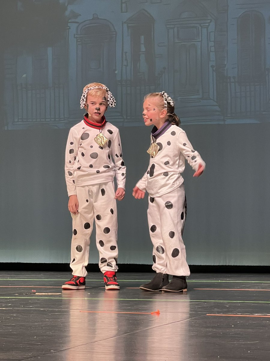 101 Dalmatians opening night! Props to <a href="/moyermusicroom/">Stacey Moyer</a>, Mrs. Cheryl, and our first, second, and third grade stars! <a href="/summitbees/">SummitElementaryFHSD</a>