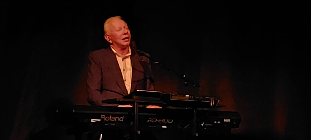 1000GigGuy (@1000gigguy) on Twitter photo Superb entertainment!!!
<a href="/JoeJacksonMusic/">Joe Jackson Music</a> <a href="/3olympiatheatre/">3Olympia Theatre</a>
Show in 2 halves (1hr piano solo hits/1hr back in time to London music hall days, early 1900's through Max Champion!
All in a venue that fit perfectly!
I could hear the link from Max right through to
Kinks,Madness,Blur,etc Superb entertainment!!!
<a href="/JoeJacksonMusic/">Joe Jackson Music</a> <a href="/3olympiatheatre/">3Olympia Theatre</a>
Show in 2 halves (1hr piano solo hits/1hr back in time to London music hall days, early 1900's through Max Champion!
All in a venue that fit perfectly!
I could hear the link from Max right through to
Kinks,Madness,Blur,etc