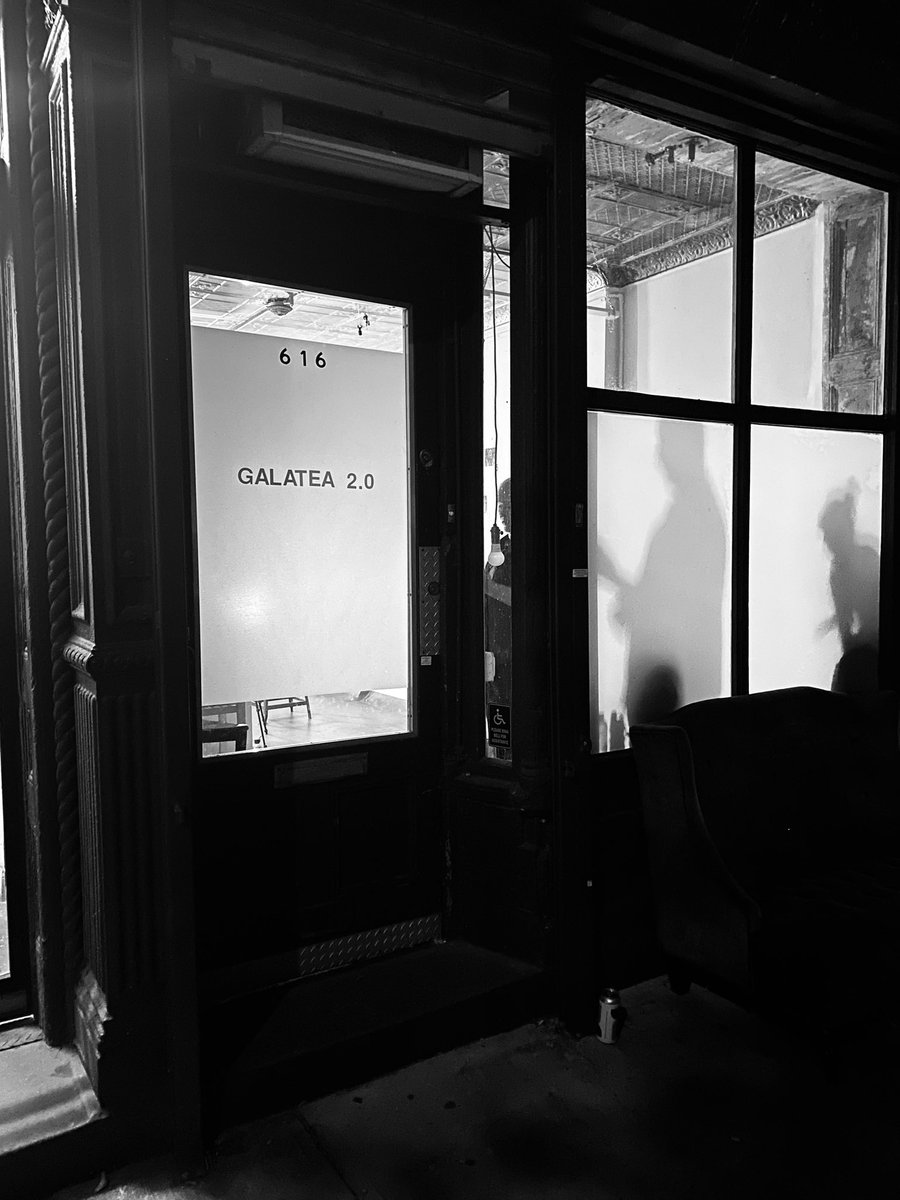 theshiflick's tweet photo. Life Late-Nightly. A weekend in New York City.
#TimesSquare #eastvillage #lowereastside #loisada #alphabetcity #downtown #Manhattan #NYC #NewYork #newyorkcity #Yankees #NewYorkLiberty #liberty #night #nightlife #NightPhotography #photography #photooftheday #art #shotoniphone https://t.co/WIAVdlp88i