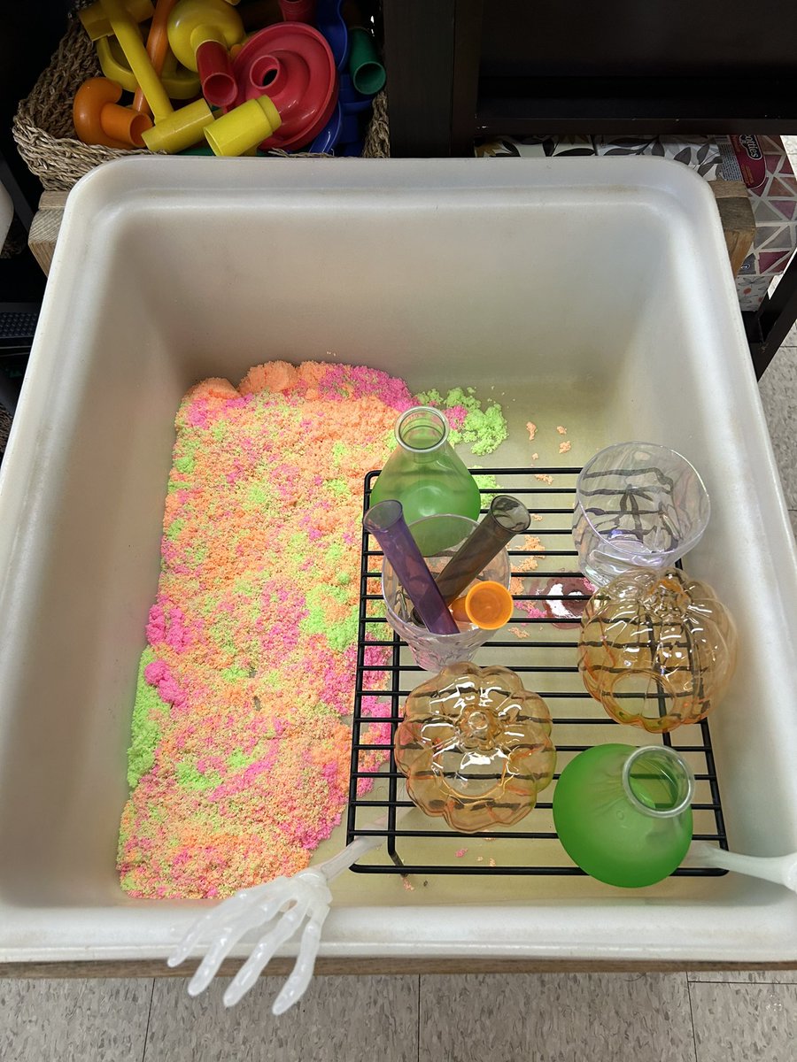 Excited to see the kid”s reactions to the fluff! <a href="/DollarTree/">Dollar Tree</a> <a href="/senatorgibson1/">Senator Gibson</a> <a href="/dsbn/">District School Board of Niagara</a>