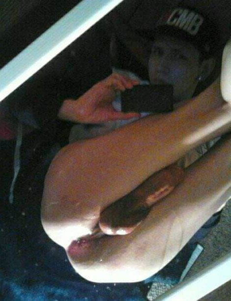 DVR3MEatsButts's tweet photo. Dinner Time? #gay #bi #curious #butthole #selfie #bussy #bicurious #balls #gayboy #waxed #bigbooty #smoothhole #smoothass #bigassgay https://t.co/vyt4jznkLq