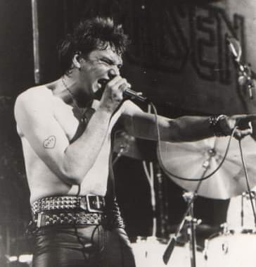 Excalibur (@excaliburrocks) on Twitter photo Sad news.
RIP Paul Di'Anno
The early years of IronMaiden  Maiden were highly influential on EXCALIBUR during our formative years. Sad news.
RIP Paul Di'Anno
The early years of IronMaiden  Maiden were highly influential on EXCALIBUR during our formative years.