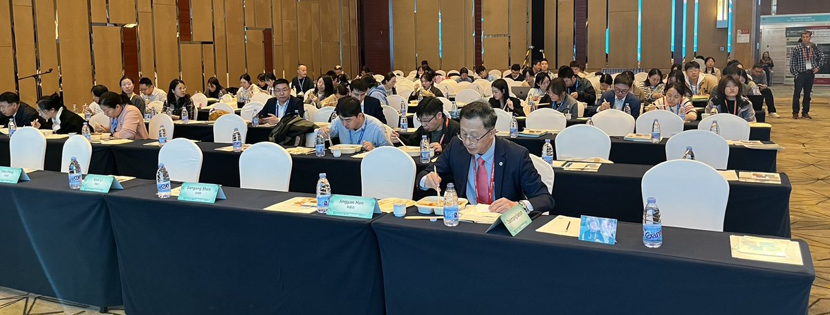 Giovanni E Mann tweet media