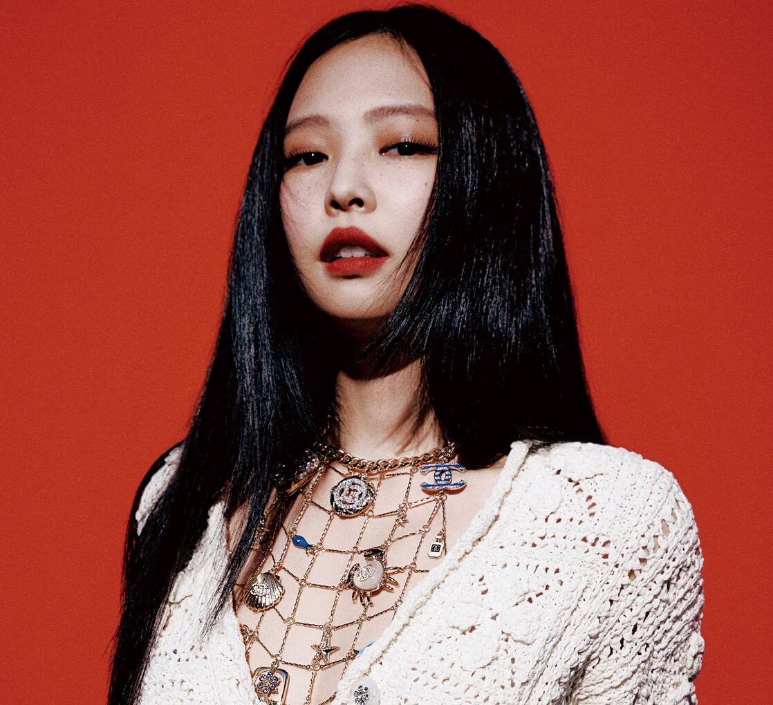 jnkzip's tweet photo. chanel it girl https://t.co/oCwcPxkGlk
