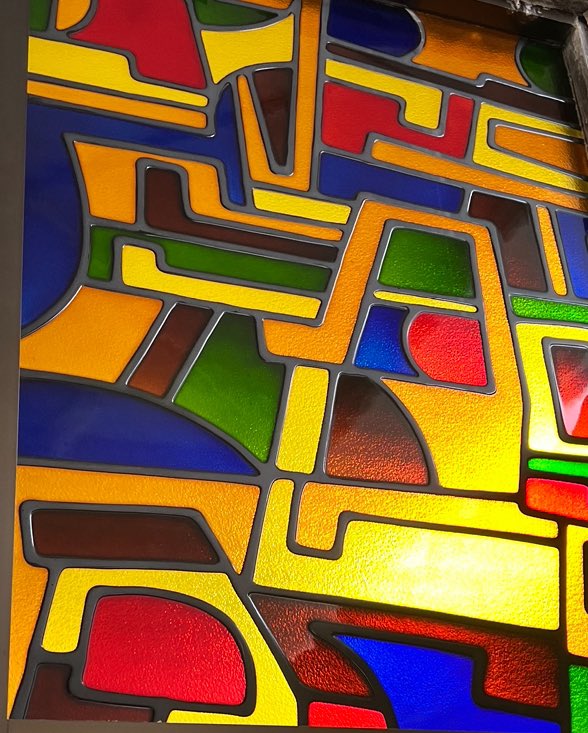 daini_kurinoyu's tweet image. 今日は～ #草津温泉 ♨️𓈒𓂂𓏸
やりますねー🤗✨
 #ステンドグラス は～どこに？あるでしょ～？  …🤔💭
みんな～気づいたかな？🤗✨

探してみてね❣️

 #大田区  #鵜の木  #銭湯  #第二栗の湯  #ゆっポくん  #にゃー 🐱♨️𓈒𓂂𓏸🐶❣️