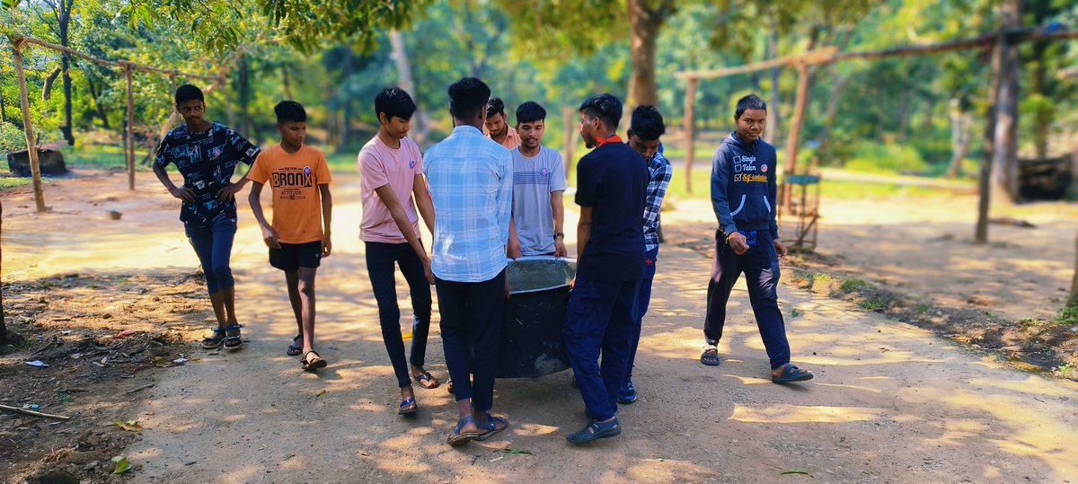 JepeePatel5's tweet photo. जिला स्तरीय रासेयो सात दिवसीय विशेष शिविर कोरबा की तृतीय दिवस की प्रातः की बेला का कार्यक्रम जारी.@NeetaBajpai5 @nssabvuCG @dkupadhyay62 @manojsinha812  @ChhattisgarhCMO @YKTiwari68 https://t.co/ig5wp8yZl7