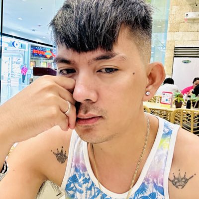 AlesnaAj's tweet photo. #NewProfilePic https://t.co/m80DXNWQiH