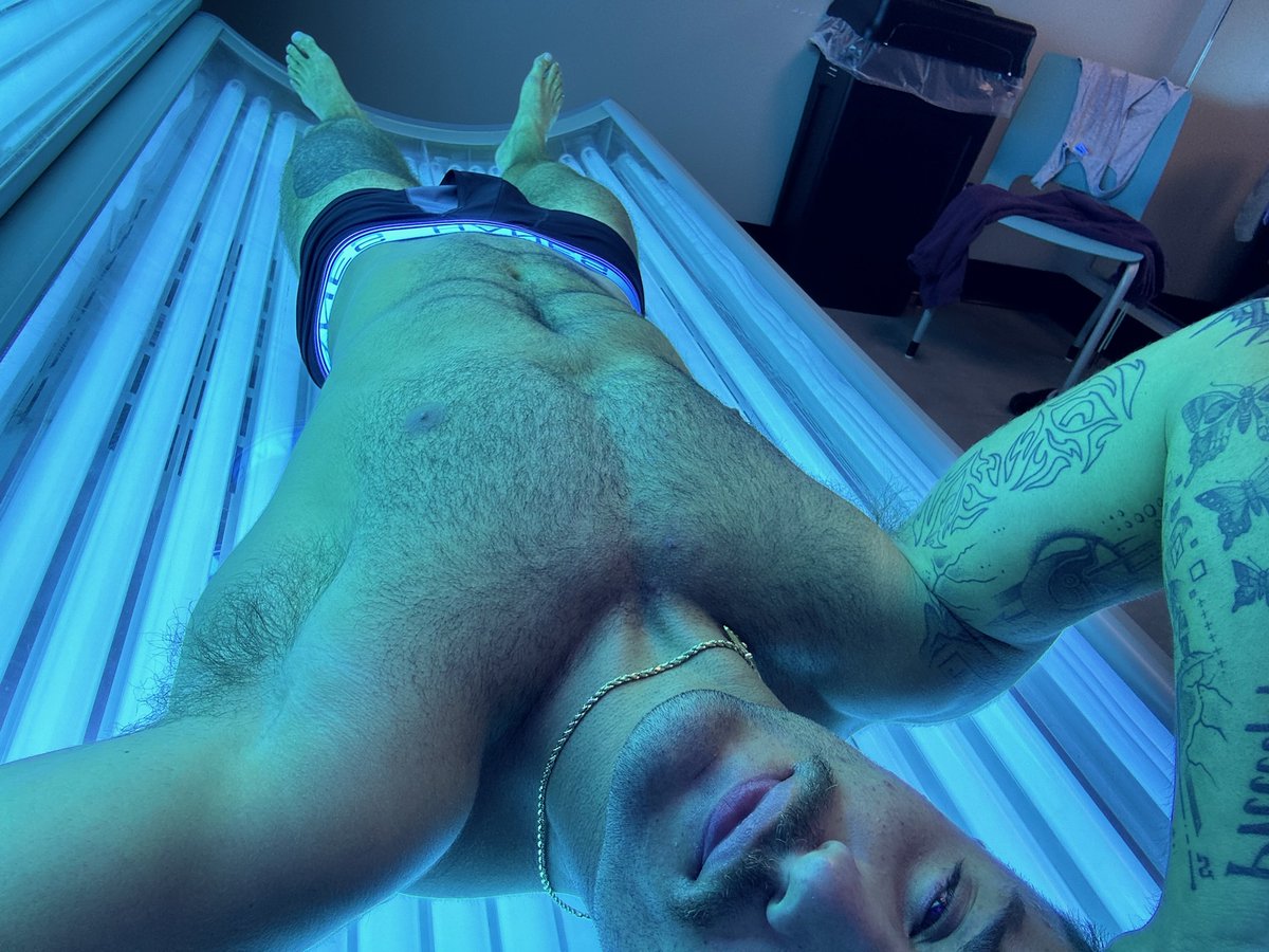 Jack Gentry on X: Should I tan completely naked next time? 😏  t.coLtlozE3YFR  X