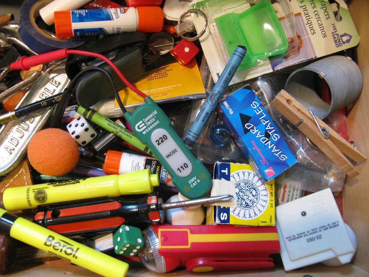 midwestern_ope's tweet photo. The Junk Drawer: a staple in every Midwest home used to store spares, oddballs and I might use that laters https://t.co/MvbSTT8BQU