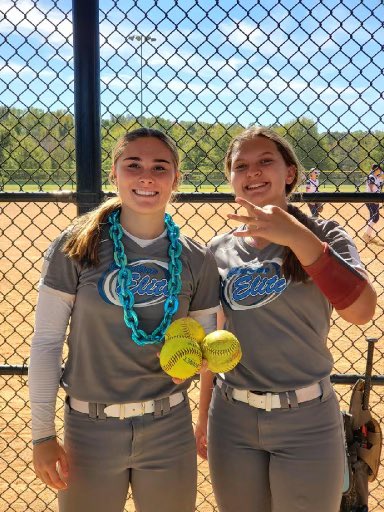 MannKatie2027's tweet photo. Beautiful weekend in Spartanburg, SC!! So thankful to be out there with my team! Here are some of my stats:
Batting avg: .583
OBP: .643
Slugging %: 1.333
0 strikeouts
3 HRs
Back at it in Raleigh, NC next weekend!
@CE_Dodson @CarEliteNCorg @SBRRetweets @CoastRecruits https://t.co/0a3dKTPOrE