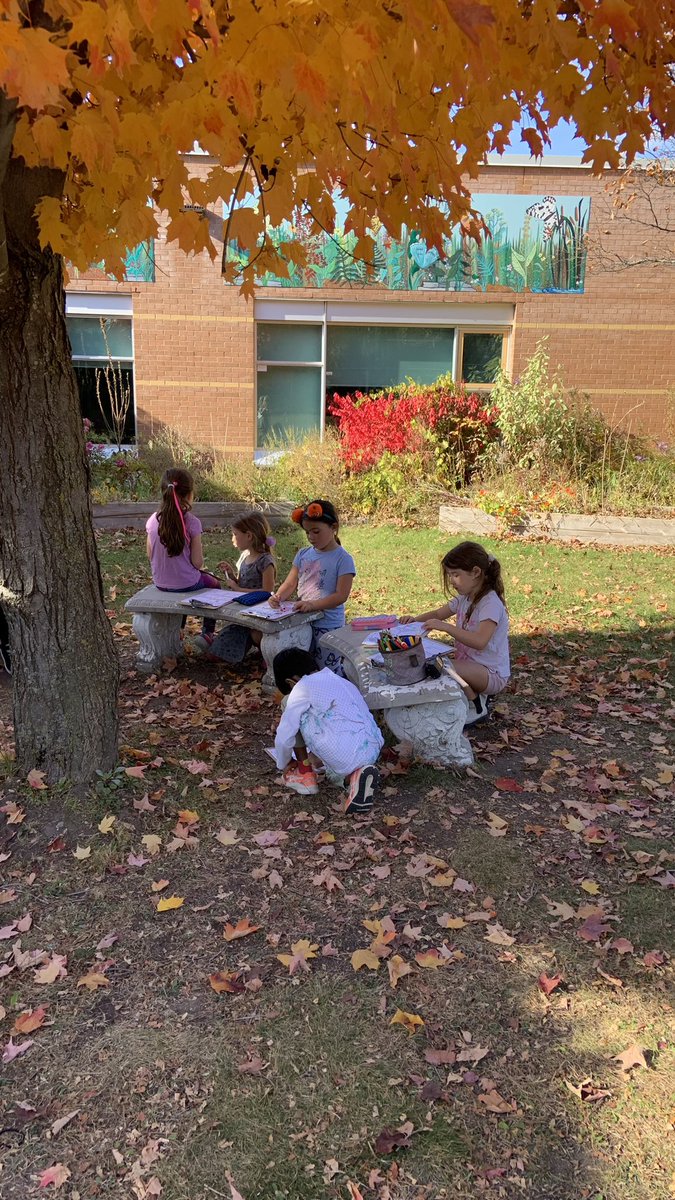 MrsStlouis's tweet photo. Using our senses as we discover autumn. What a beauty God has provided!#TakeMeOutsideWeek @StAnneOCSB https://t.co/QBp2Z6c5to