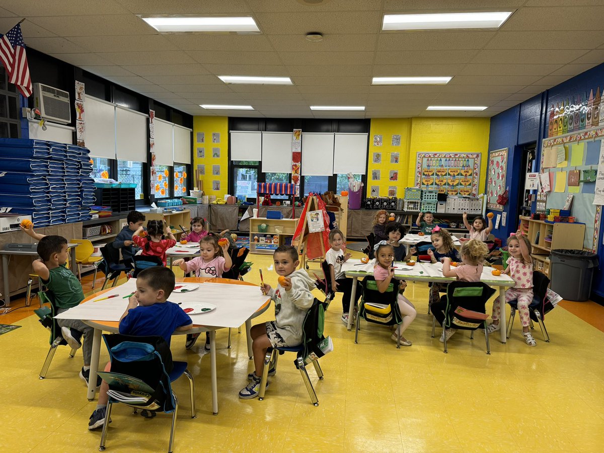 We absolutely LOVED picking and painting pumpkins in Prek! These sweet friends did such a great job on their pumpkins 🎃 #playtolearn #plainedgepride #plainedgeprek <a href="/Sch_Principal/">Jennifer Thearle</a>
