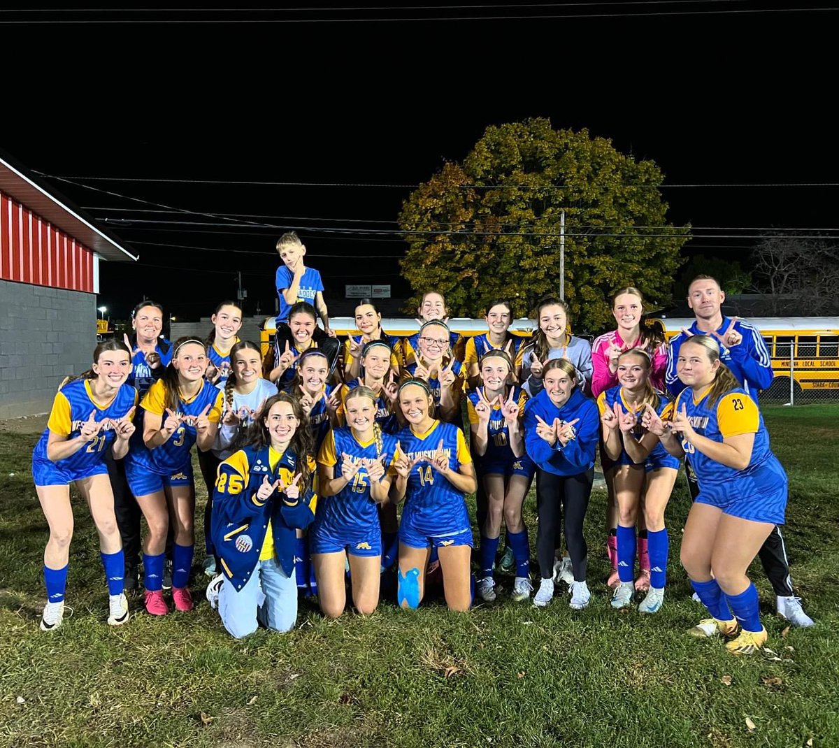 Lady Tornadoes next stop District Finals 

L Johnson ⚽️ + OT ⚽️
M Spiker ⚽️
K Bresett⚽️
D Foster 👟
D Allen 👟
K Fountain 10x🧤

Def: M Hill, J St. Clair, T Pauley, K Bresett, and G Grandstaff 
<a href="/WestMSports/">Tornado Athletics</a> <a href="/soccerMVL/">MVL ⚽</a> <a href="/EastDistrictAB/">East District (EDAB)</a> <a href="/brandonhannahs/">Brandon Hannahs</a> <a href="/OHSAASports/">OHSAA Sports</a> <a href="/WHIZscores/">WHIZ Sports</a>