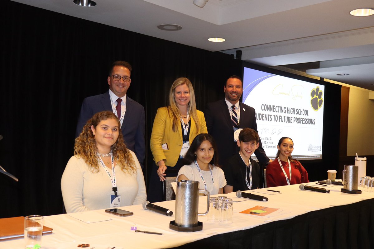 CommackSchools's tweet photo. Schools across New York State were given the chance to learn how Commack is preparing students to make the best decisions for their future on Monday evening at the #NYSSBA Annual Convention and Education Expo in Manhattan, with a presentation by administration and CHS students. https://t.co/jLSSFv7w6E