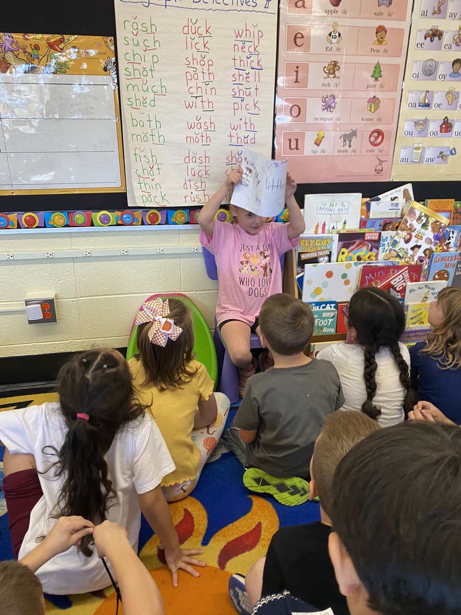 MrsDonovan5's tweet photo. Thanks to our friend Author Audrey, we were able to make connections with how much she loves her dog, to how much we love our pets! Great work little author!! 🐶🐾 @melandyk @JOlsyn1109 @MountOliveTSD https://t.co/BC0PZ8vAiK
