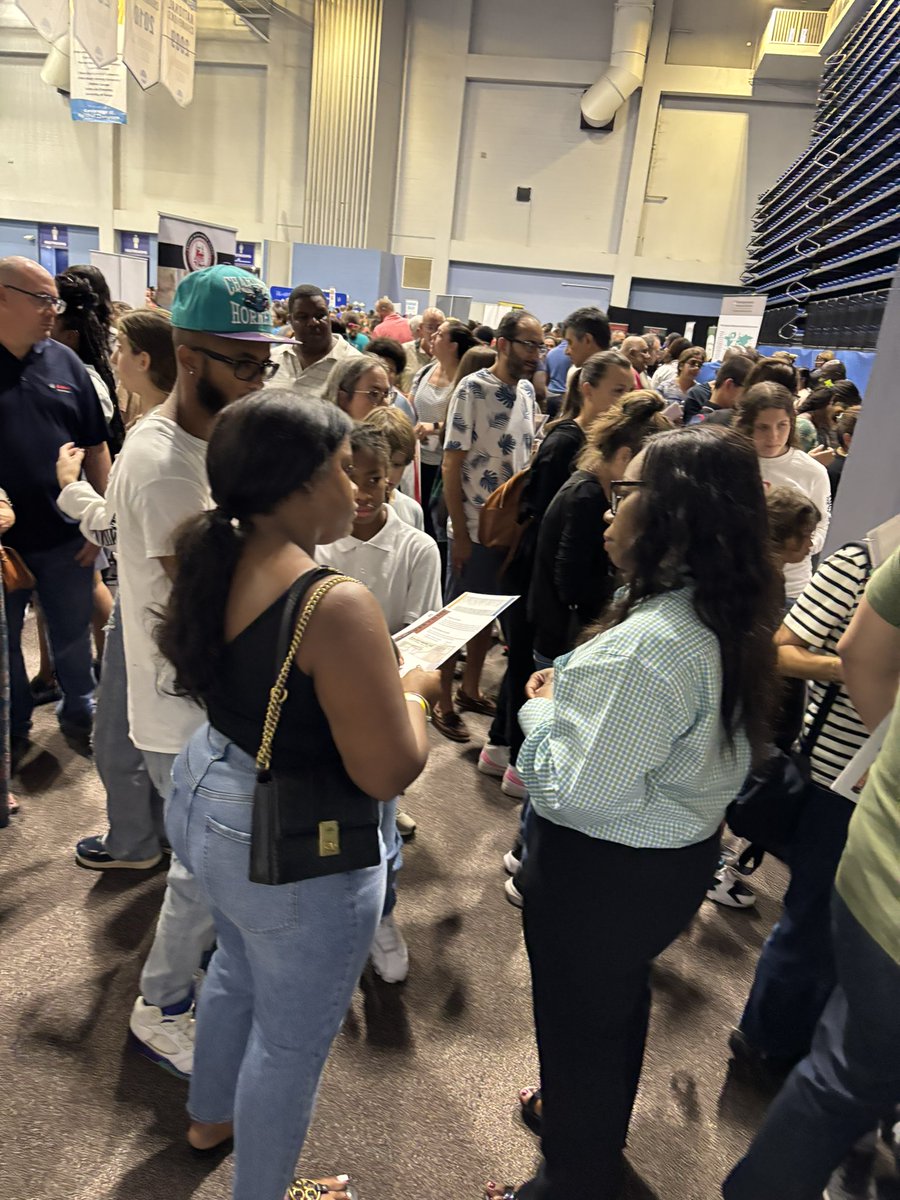 Our <a href="/apollo_rockets/">Apollo Middle School</a> represented in true Rocket fashion at tonight’s <a href="/browardschools/">Broward County Public Schools</a> Magnet Showcase. Don’t forget to check us out on 11/4 at 6pm for our in-house Magnet Showcase 🚀