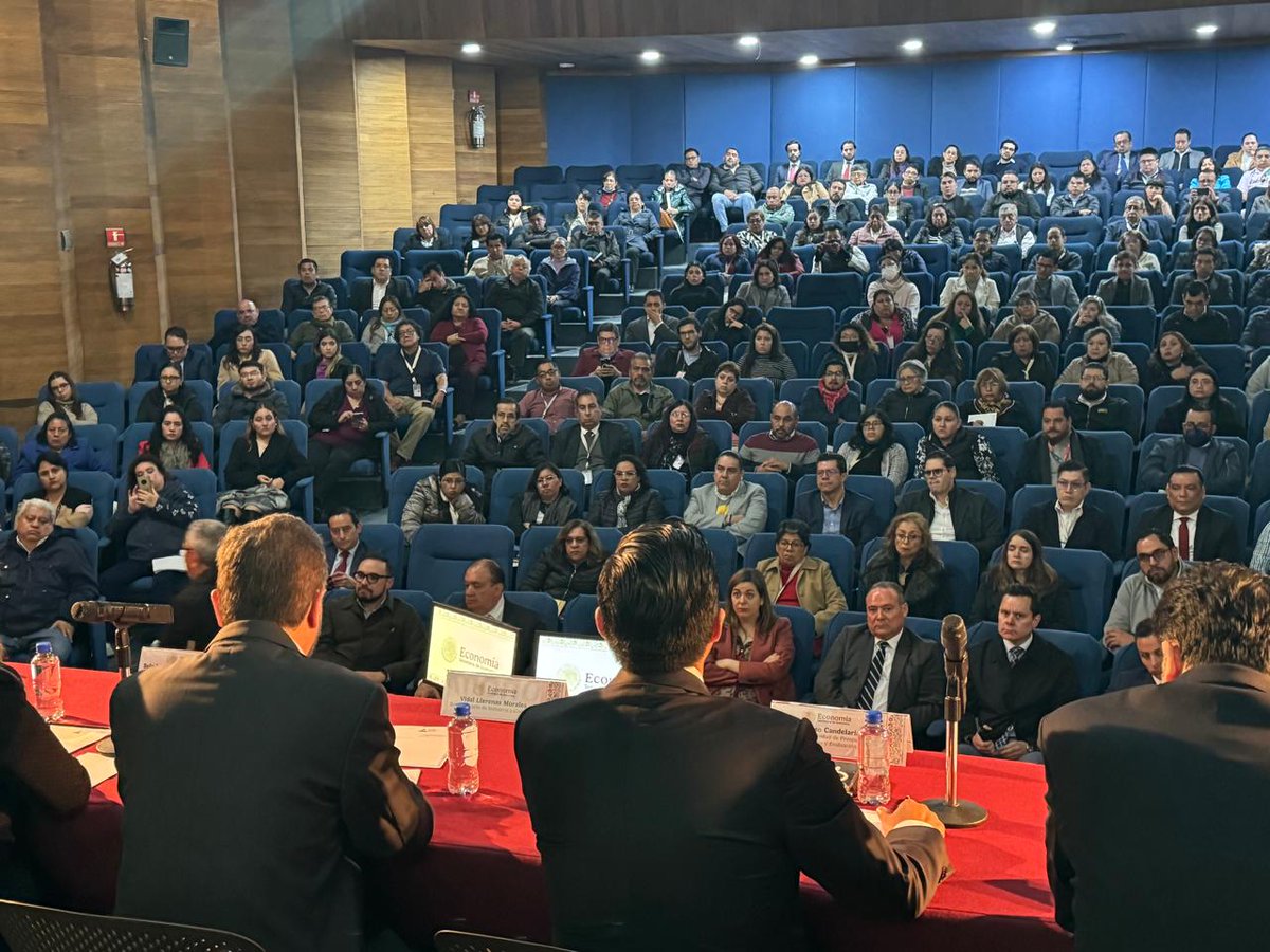 lic_aguadohdez's tweet photo. Nos hemos integrado a la Secretaría de Economía, y agradezco mucho al Secretario Don #MarceloEbrard Casaubon, por su confianza y también a mi amigo Carlos @Candelaria___ López. Fui nombrado como Director General de Innovación, Servicios y Comercio Interior de la S.E.
Grandes retos en esta responsabilidad Nacional en la que estaremos enfocados y a la altura de lo que requiere el país, bajo mandato de la Presidenta Claudia Sheinbaum Pardo.
Nuestra línea es la #Productividad
#CDMX