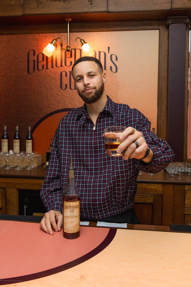 Stephen Curry tweet media
