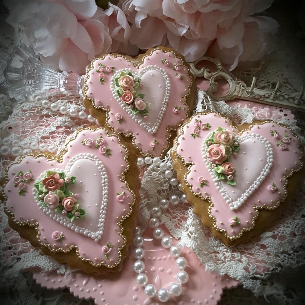 strawberry cake dolly ˚ʚ♡ɞ˚ tweet media