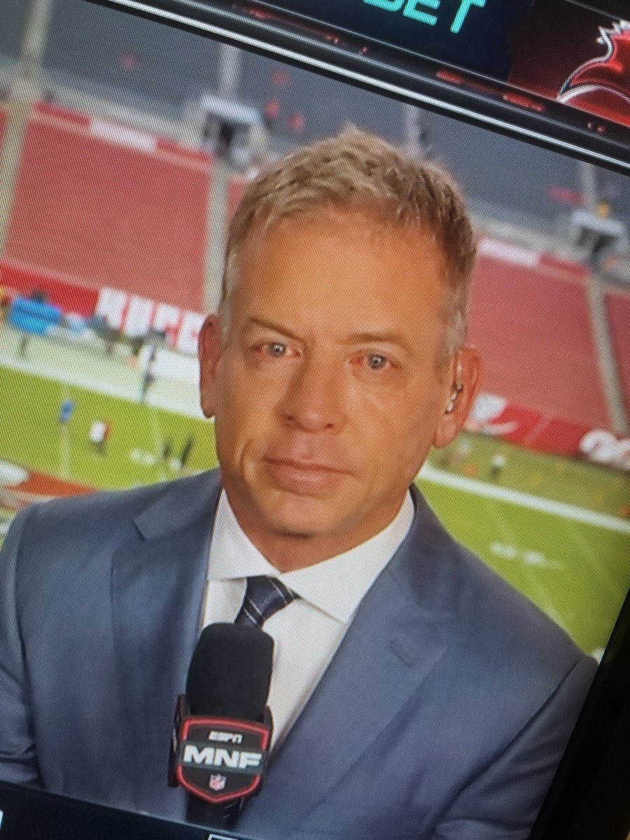 Pink eye from Joe Buck or smoking that Tampa za?