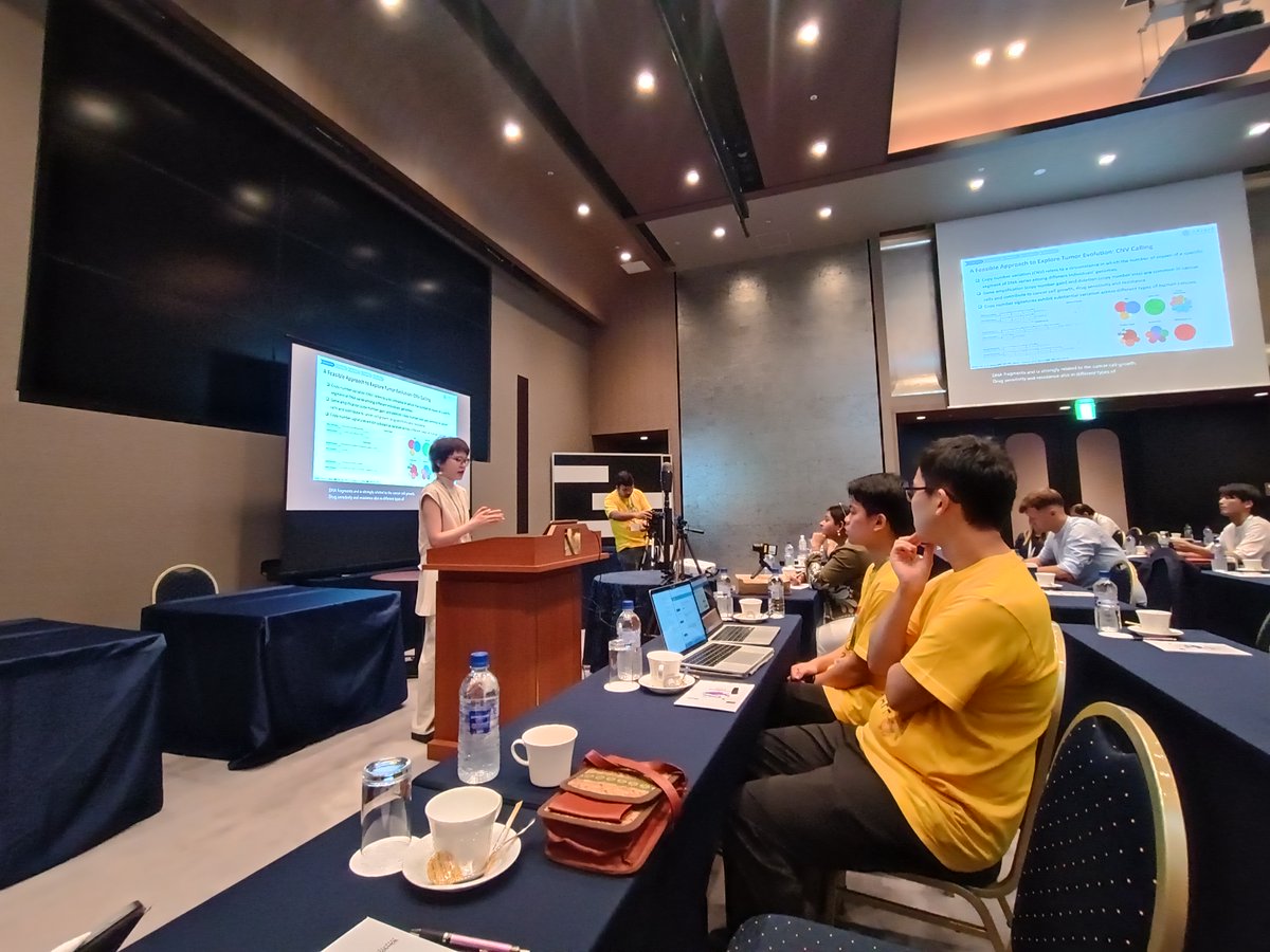 iscb_ascs's tweet photo. 🌞Our #ASCS2024 continues with Oral Presentations. ⭐

Yujia Zhang is presenting the first oral talk poster titled “SCOIGET: An Innovative Graph Neural Network Framework for Spatial Multi-Omics in Tumor Evolution Analysis” 📊🔎

#APBJC2024 #ASCS2024  #StudentTalks  #OralTalks https://t.co/7VOAXFbH16