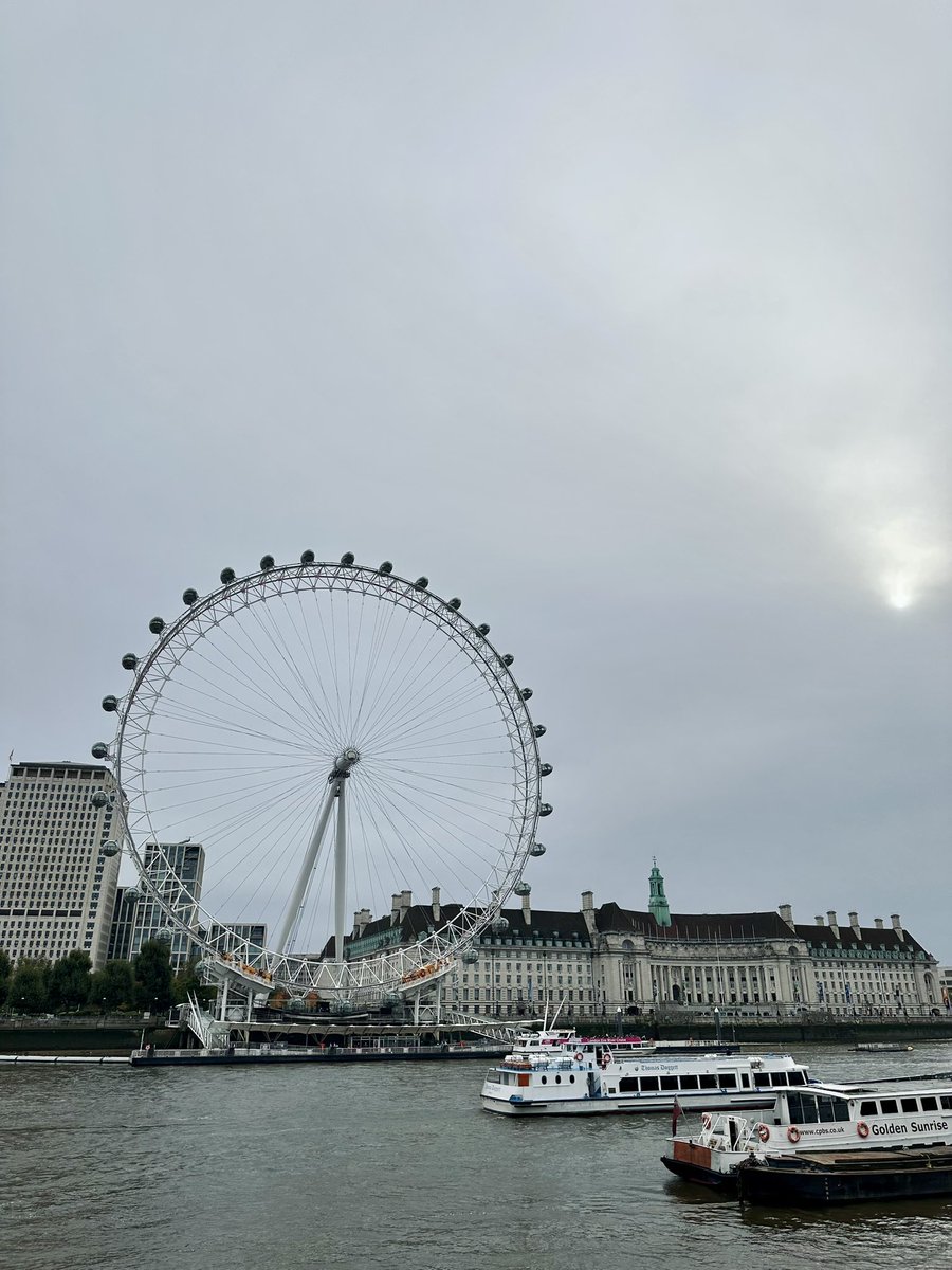 aisjtfck's tweet photo. โLondon: Where history meets modernity at every corner. ๐ฌ๐งโจโ
#jetfie #jetpacker #jetified https://t.co/GheZyoSfM1