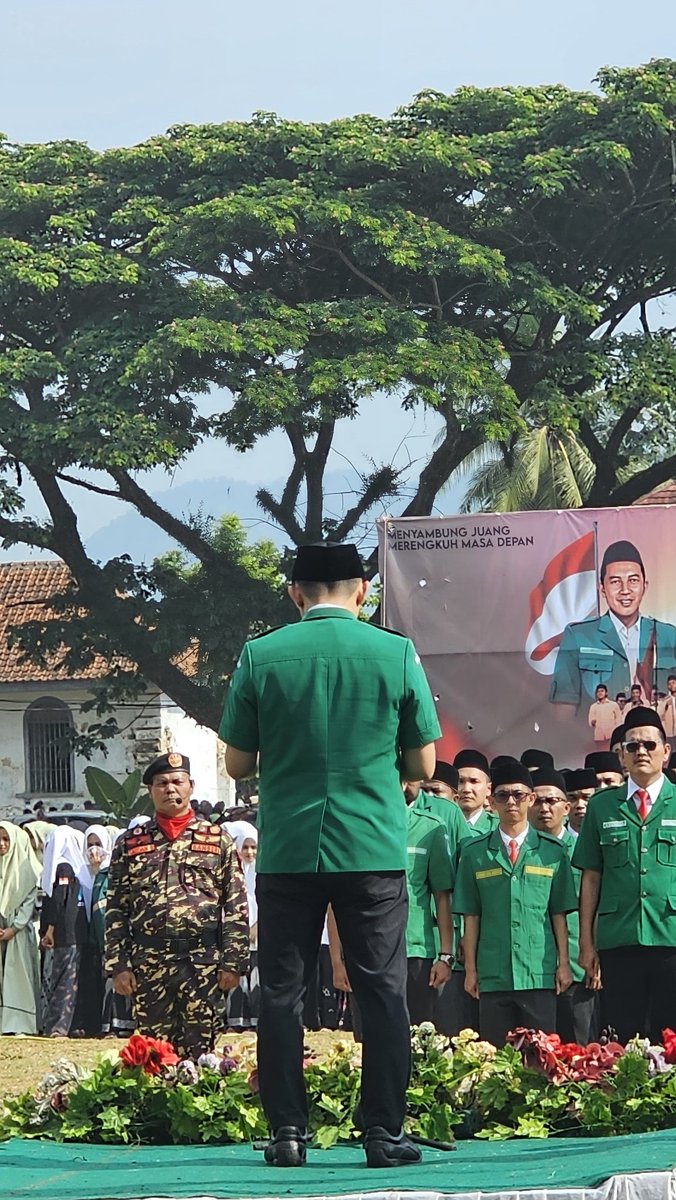 al_lefy's tweet photo. Peringatan Hari Santri 2024 di Alun alun Menes, Pandeglang - Banten

Dengan rangkaian pelantikan PC GP Ansor Pandeglang oleh Ketum @Adinjauharudin dan pembacaan SK oleh Sekjen @elmoerif
#ApelAnsor8888Santri https://t.co/NsWa5tKrtr