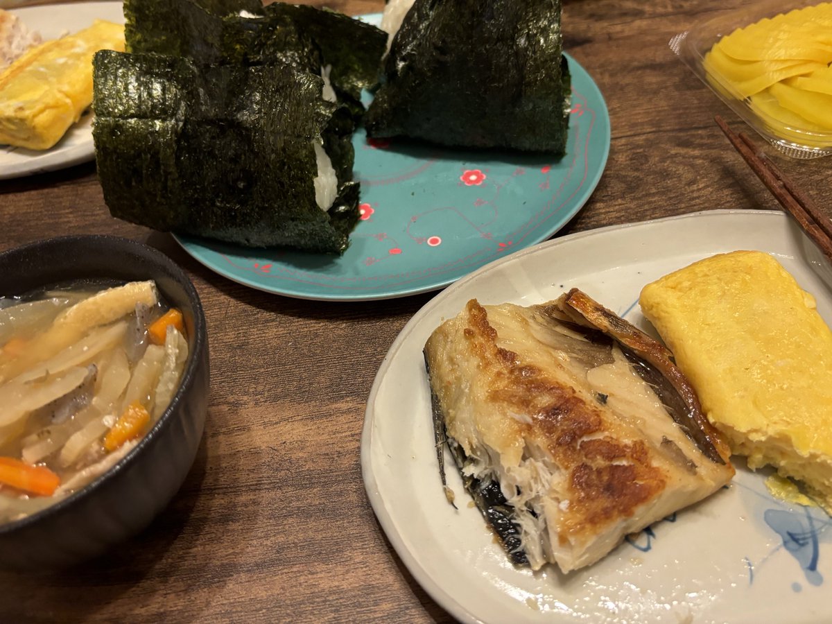 __moon_oi_'s tweet photo. 最近のごはんです https://t.co/GtO2byjmE3