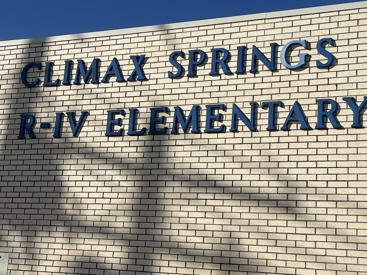 MrsNoeMath's tweet image. Math Mentoring at cspringsr4.org had teaches five unit #mathfluency
