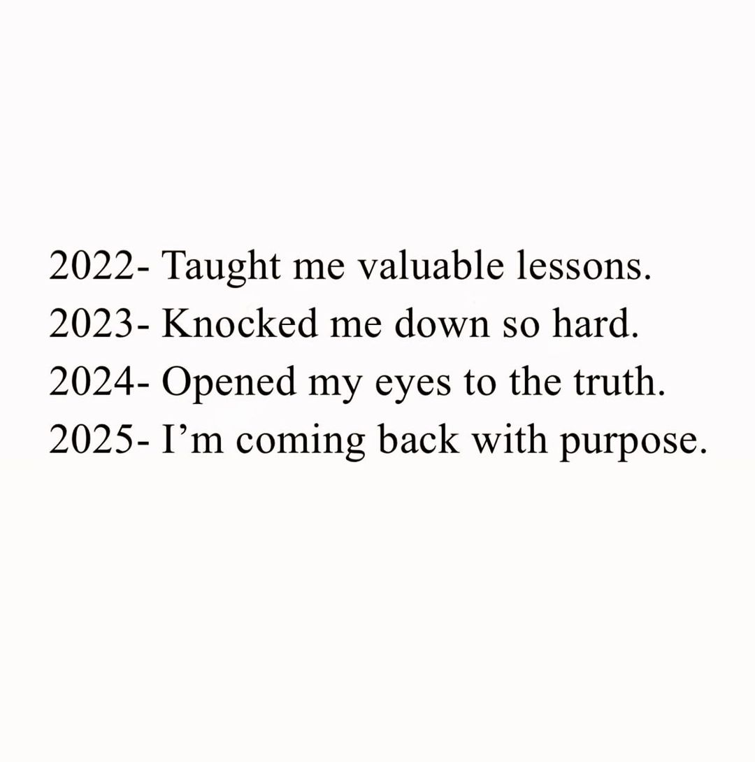WakeupPeopIe's tweet photo. Falling down is part of the journey, getting up is the destination. https://t.co/DWOjbkEJvY