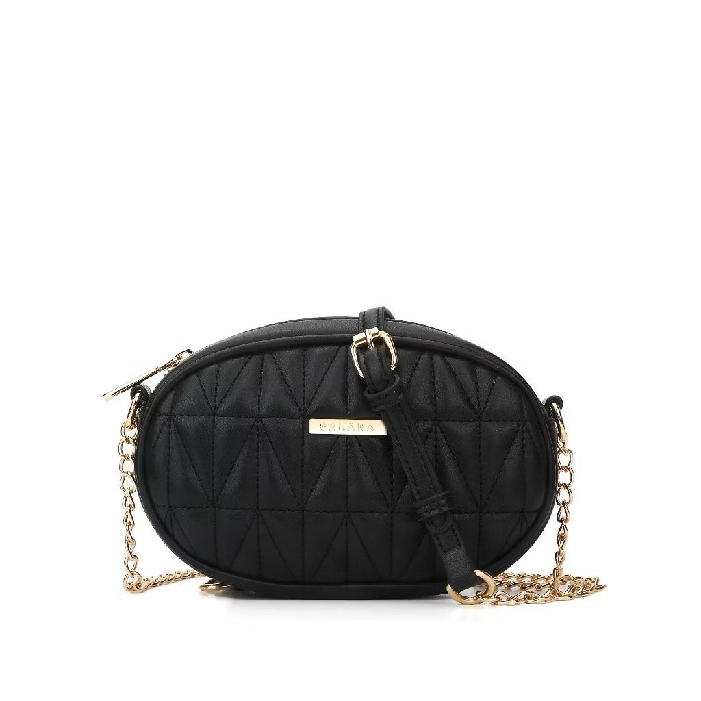 chielahk's tweet image. Rekomendasi SLING BAG

- a thread