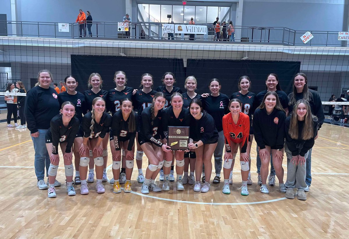 Holcomb (3A) advances as Regional Champs to Sub-State Saturday beating Russell, SWH and Colby. #sportsinkansas