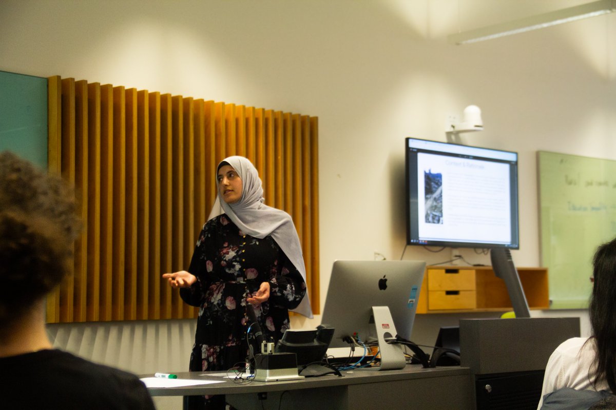 FoE - Learning Intervention (@edumelb_li) on Twitter photo On Tues 15 October, students enrolled in the Master of Psychology (Educational & Developmental) program presented their master research at the FoE Ed Psych Research Conference. Opened by Prof Jim Watterston, Dean of <a href="/EduMelb/">Faculty of Education</a>.
Read more on our new website: go.unimelb.edu.au/hbg8 On Tues 15 October, students enrolled in the Master of Psychology (Educational & Developmental) program presented their master research at the FoE Ed Psych Research Conference. Opened by Prof Jim Watterston, Dean of <a href="/EduMelb/">Faculty of Education</a>.
Read more on our new website: go.unimelb.edu.au/hbg8