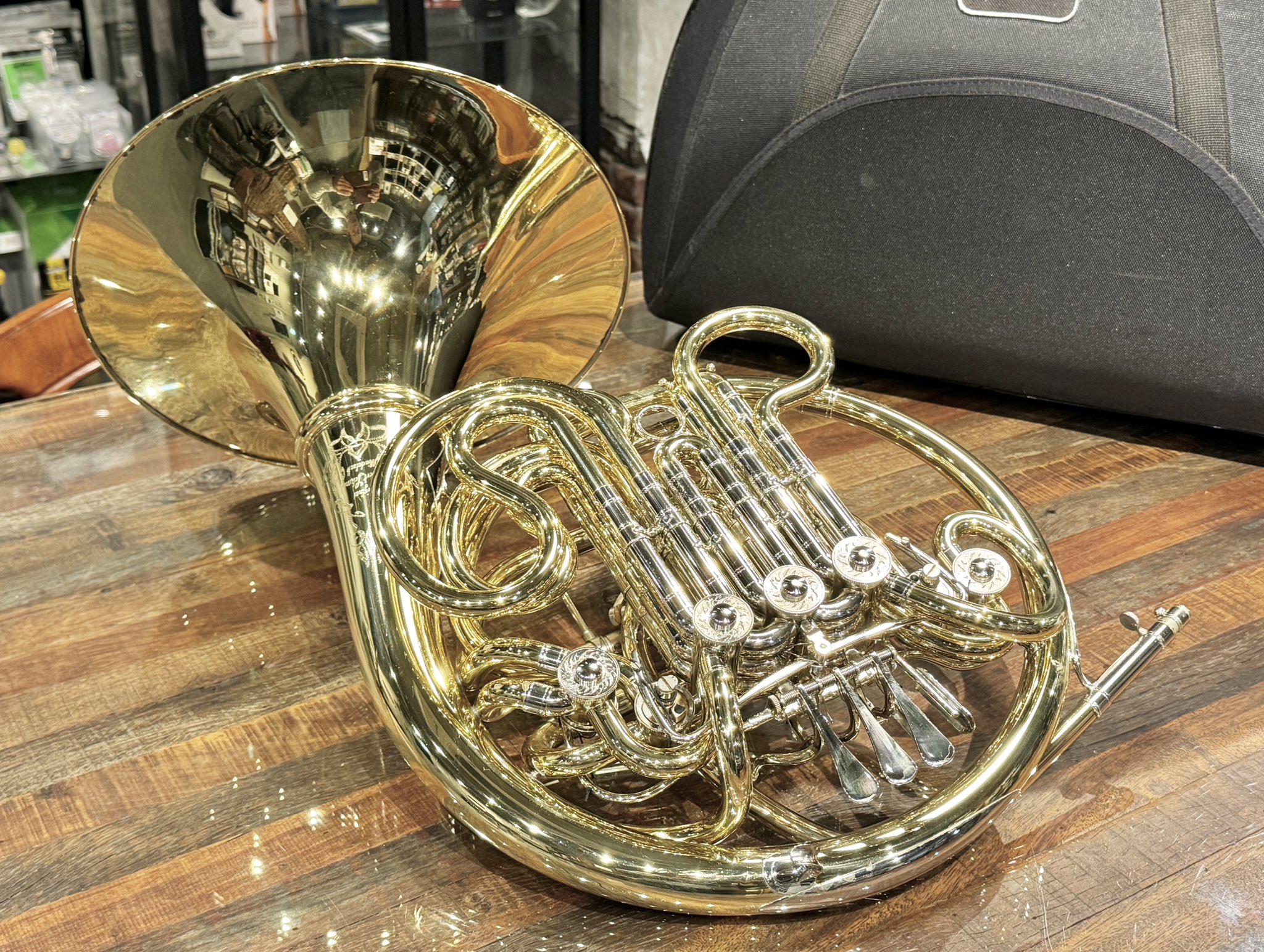 シュミットホルンベル