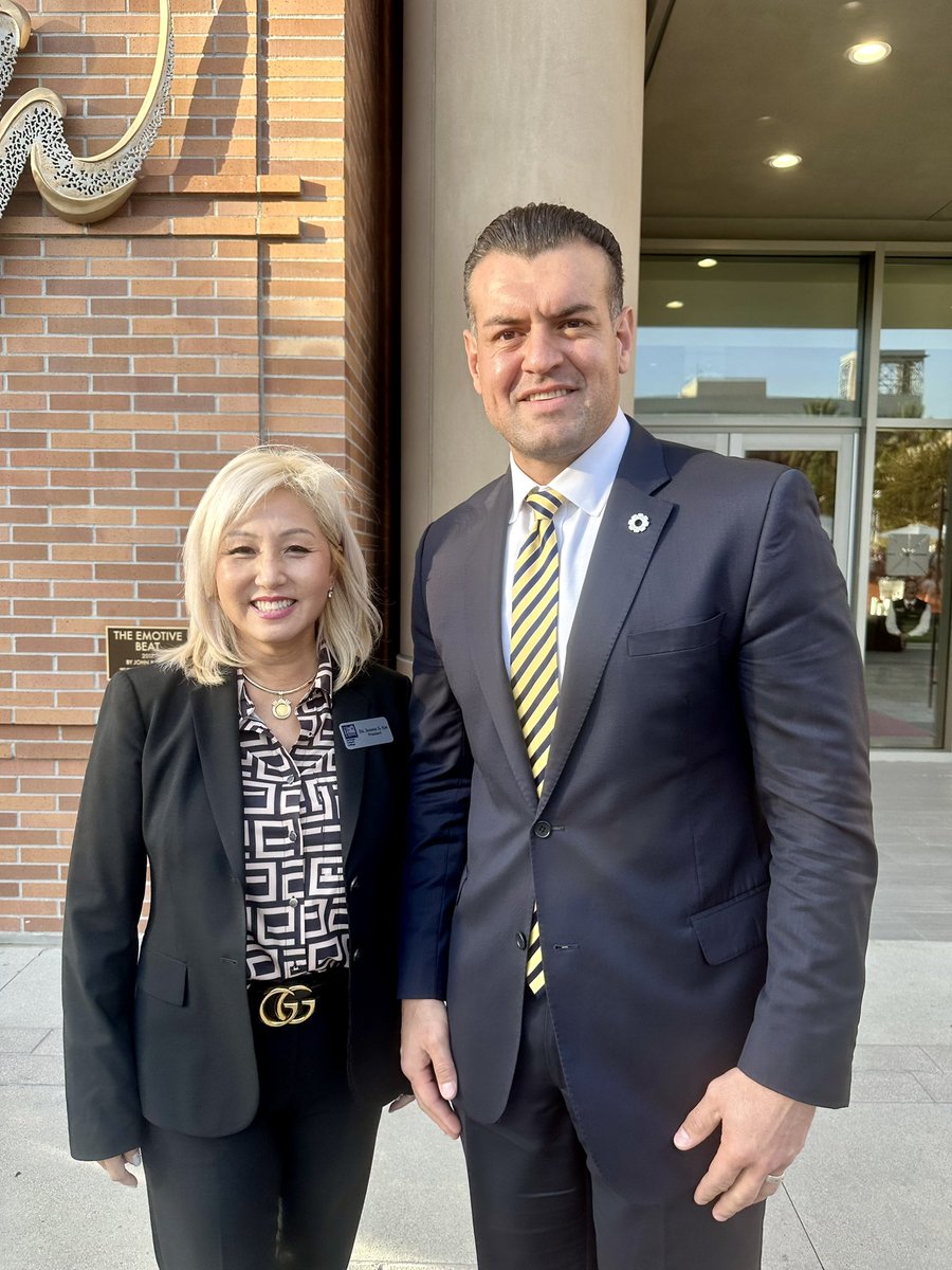 🍊 Had a great time at the City of Orange State of the City! This year, I had the honor of introducing Dr. Struppa during the evening’s program. Not only did we honor Dr. Struppa, but so many amazing individuals who have made the City of Orange a better place.

#SeElCambio